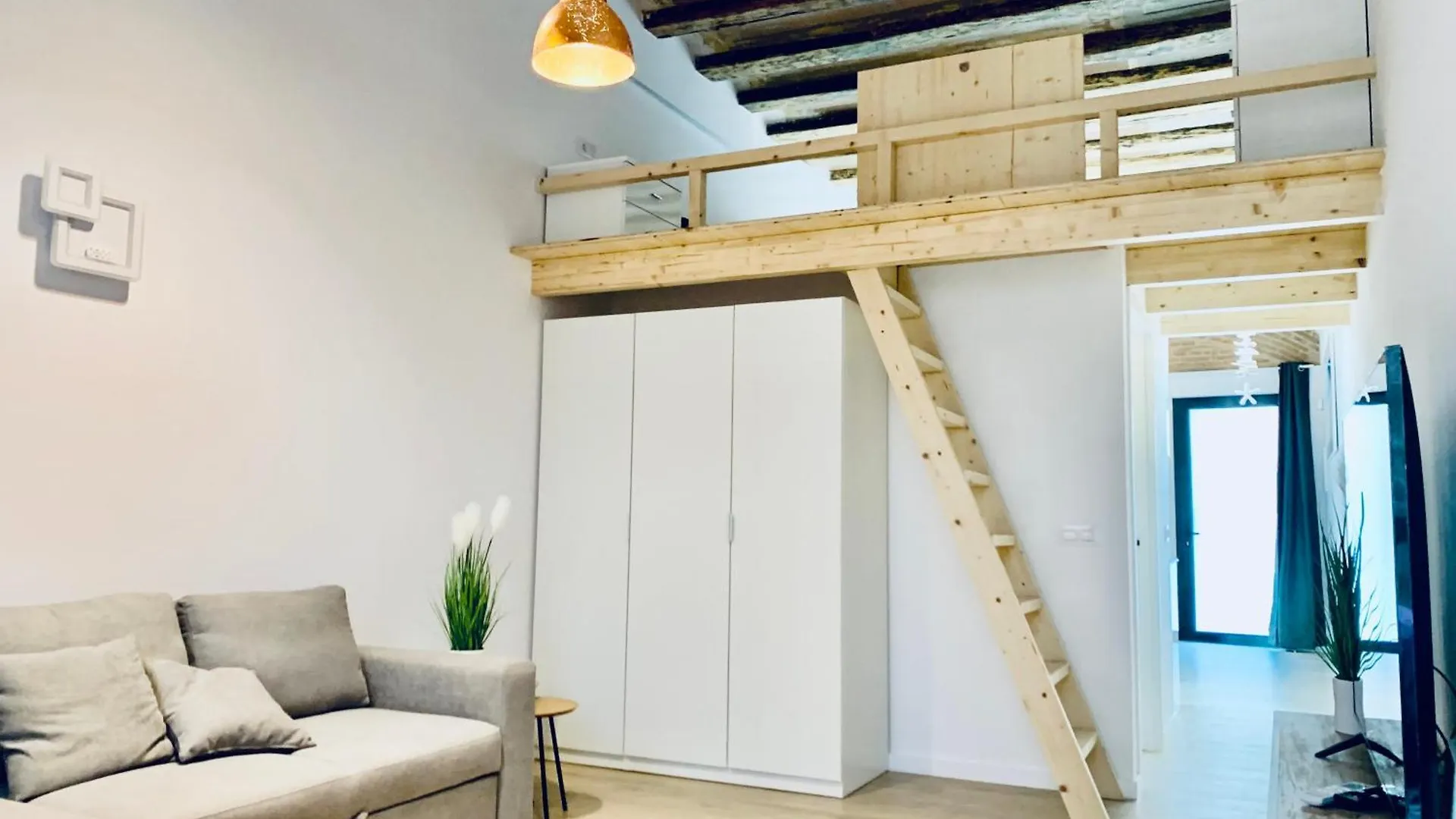 Hauzify I Apartament Beach&Bike Sant Feliu de Guíxols 0*,