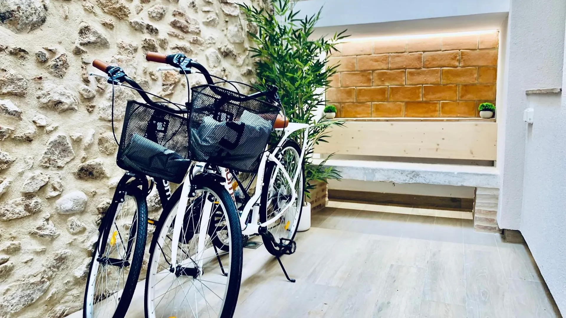 Hauzify I Apartament Beach&Bike Sant Feliu de Guíxols